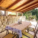 Apartment 3 Bedroom Stunning In *